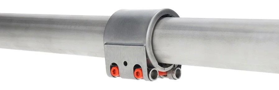 Pipe connecting clamps