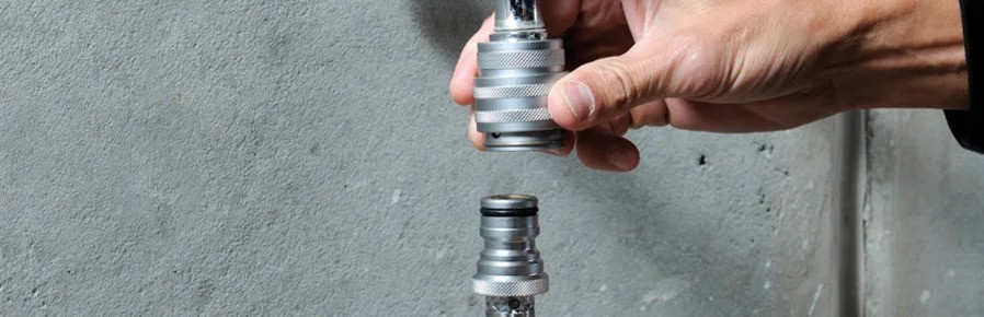 Quick release water couplings